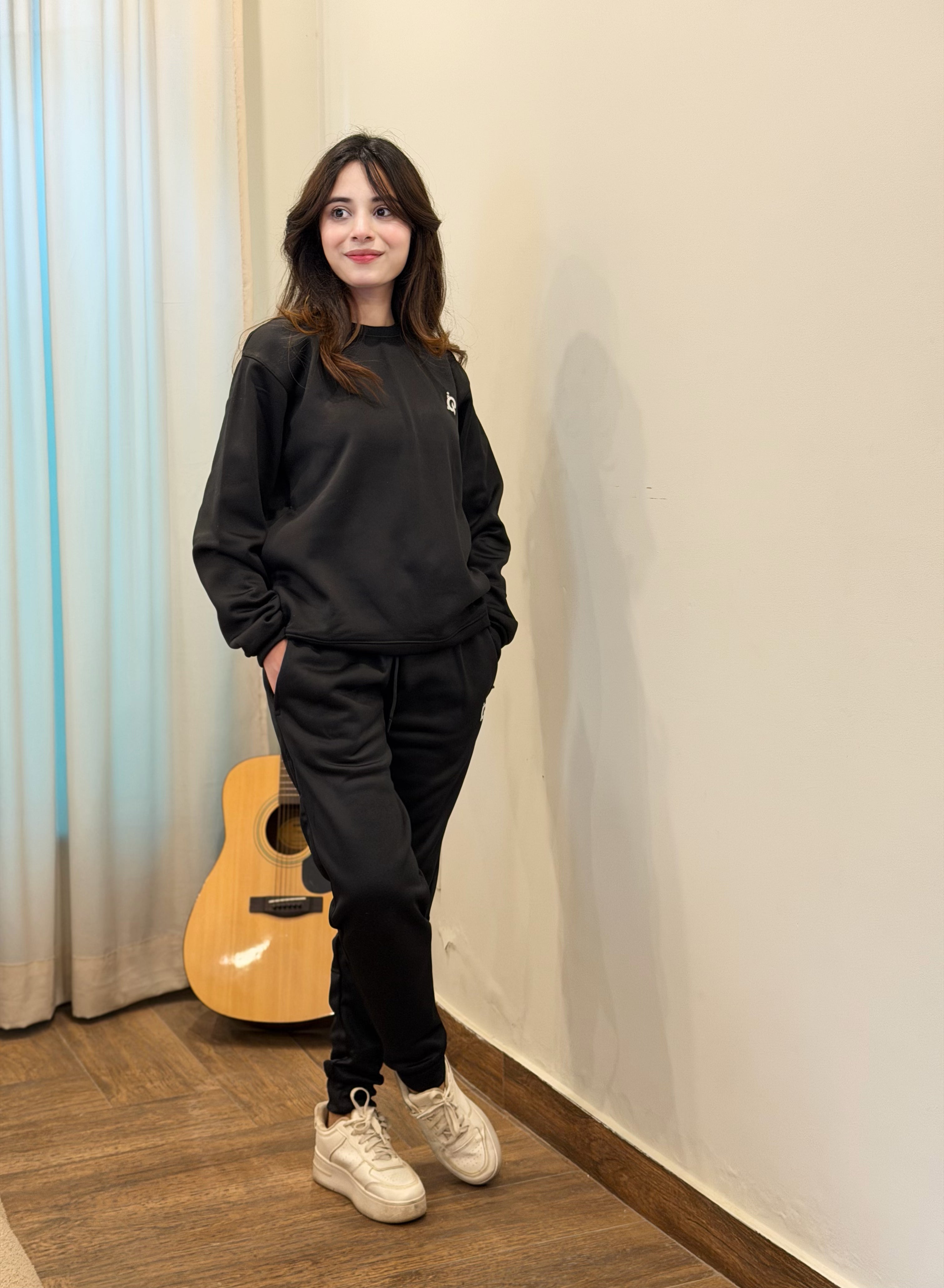 W-Black IQ Sweatshirt Tracksuit