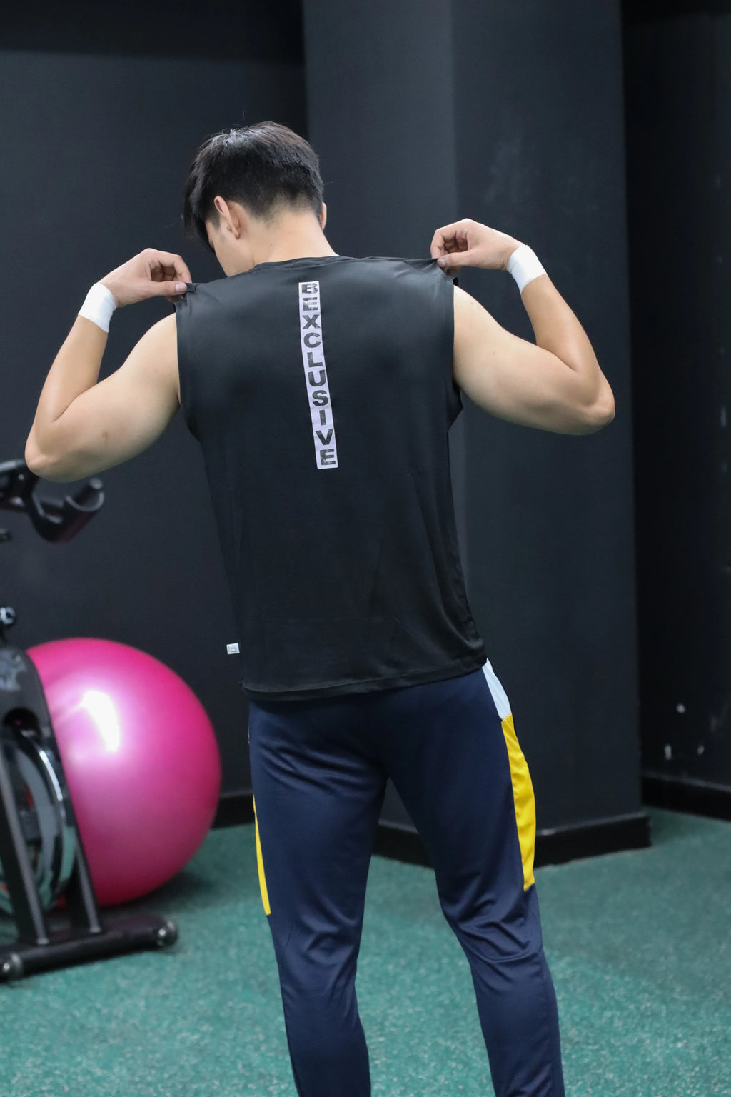 IQ-Black Sleeveless Top