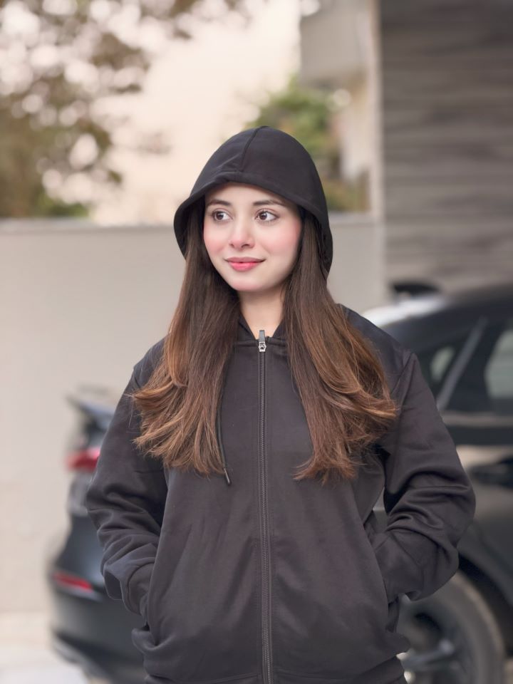 W-Sleek Black Full-Zip Tracksuit