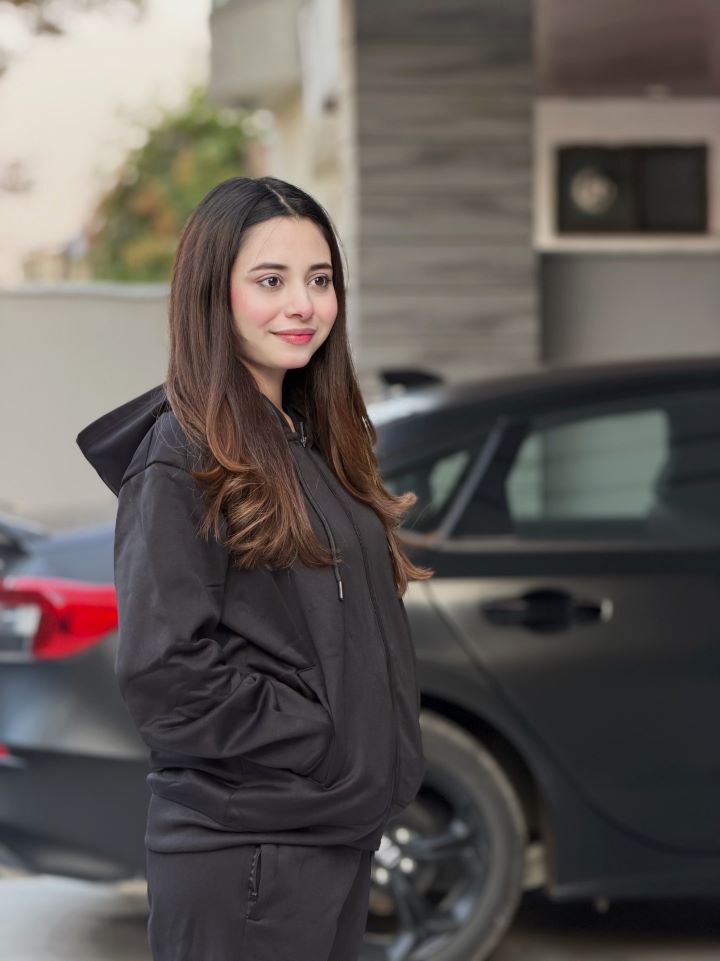 W-Sleek Black Full-Zip Tracksuit