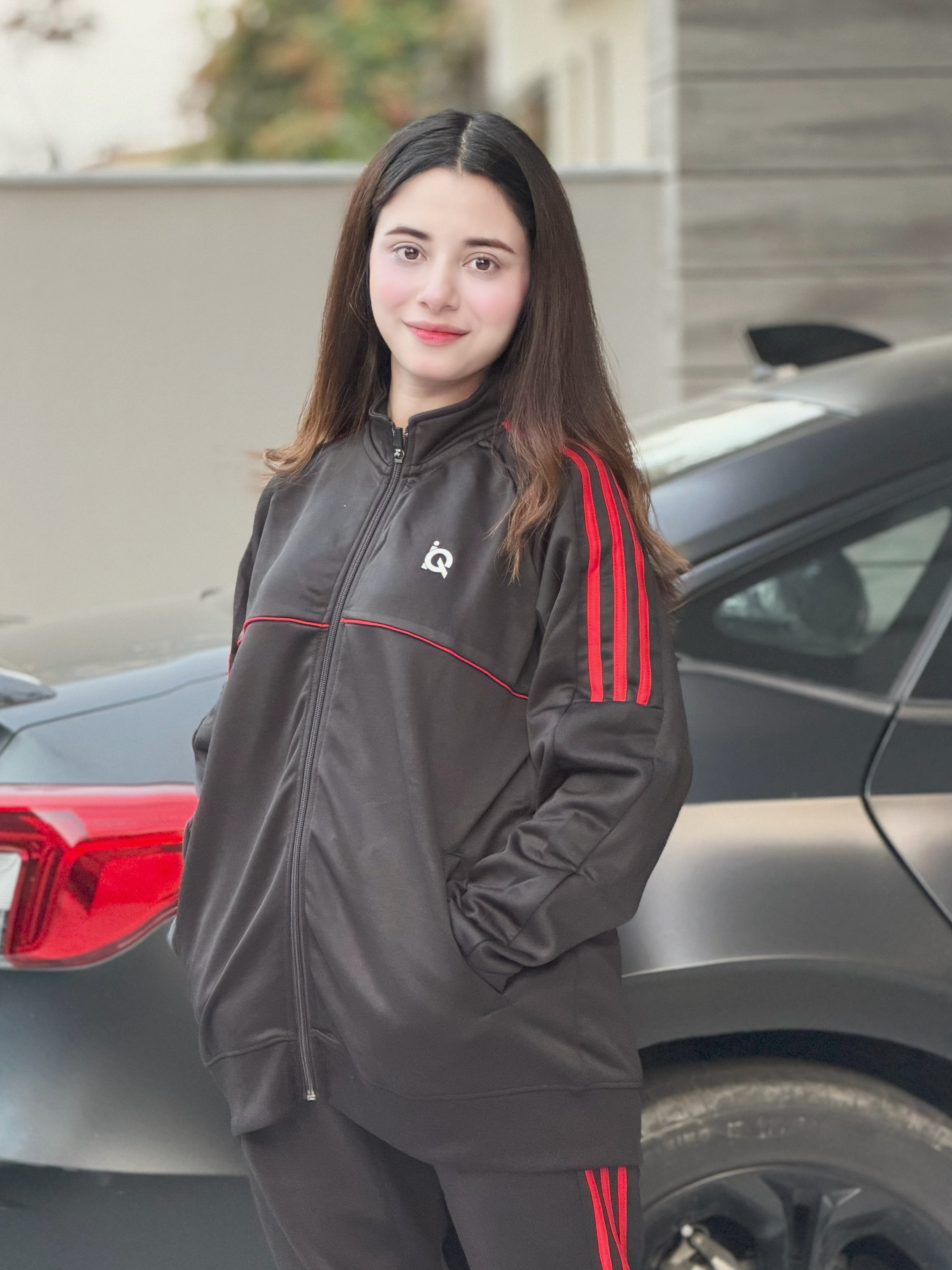 W-Orange Strike Zipper